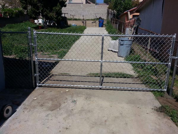 Metal chain — Installation in Inglewood, CA - King Dave Fence