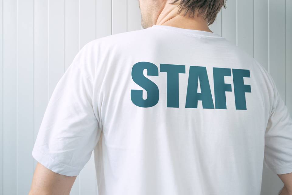 Man wearing a white tshirt