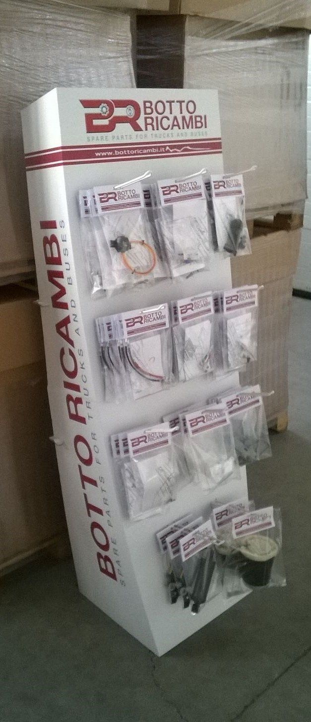 ESP-CA903_Espositore in Cartone Promozionale Per Appenderia2