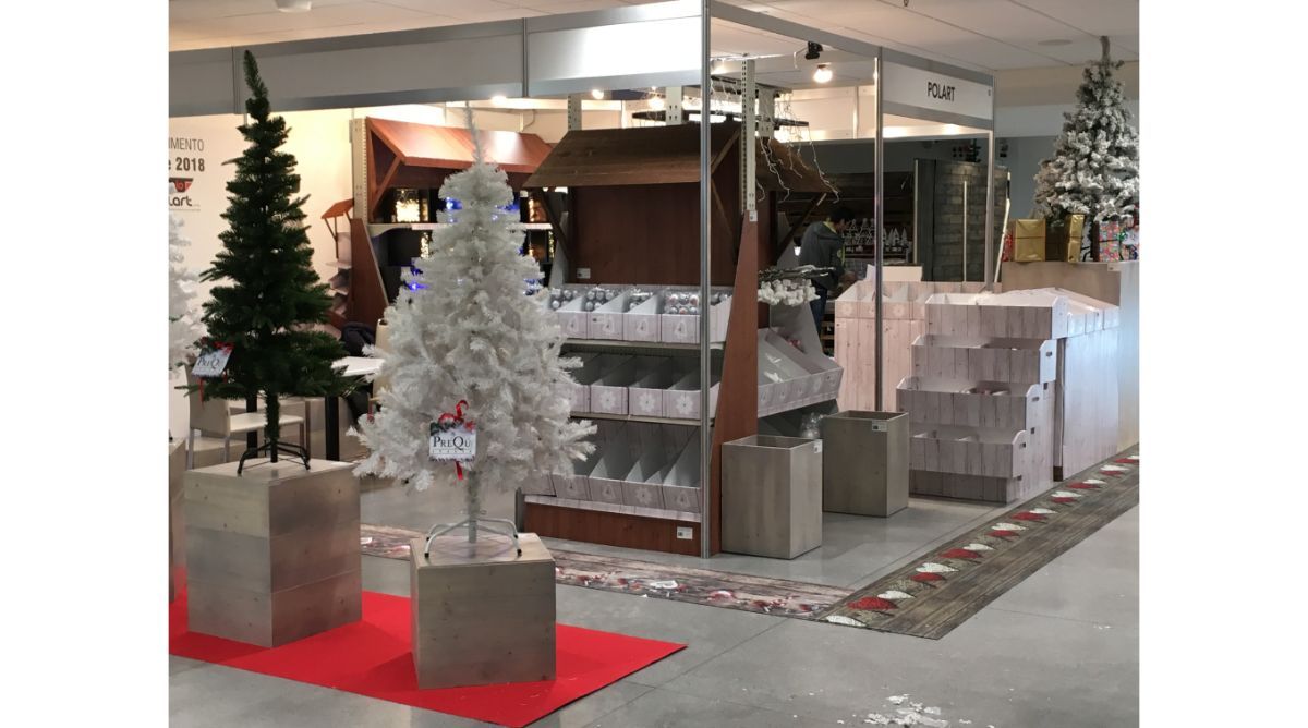 Allestimento Natale con Strutture in Cartone