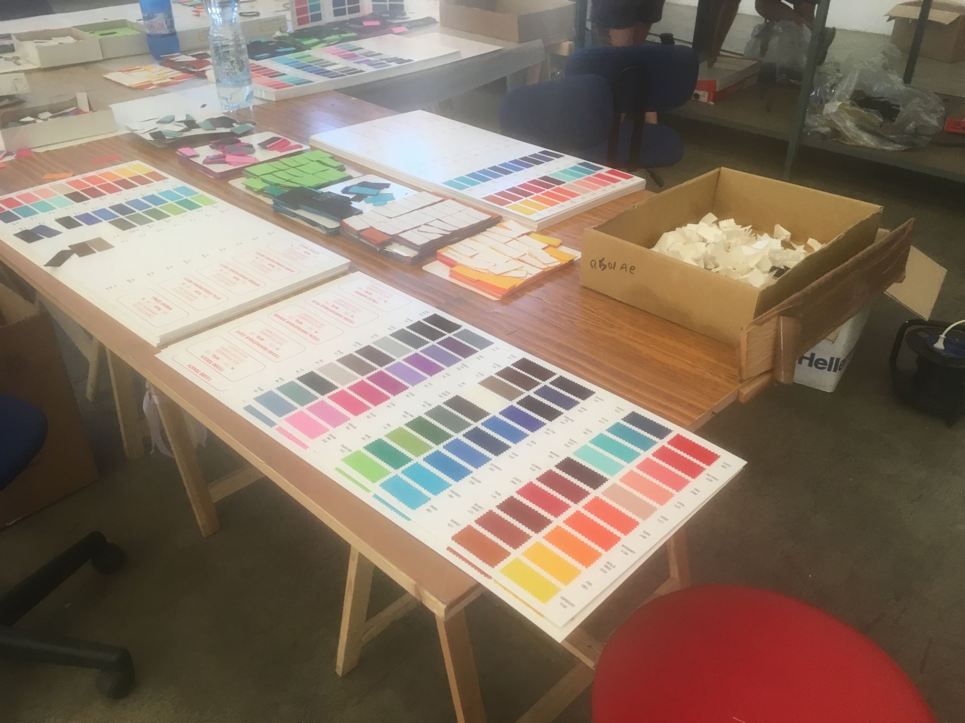 Montaggio Elementi Espositori