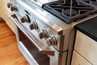Stainless steel stove with oven - Refurbished Appliances in Chicago, IL