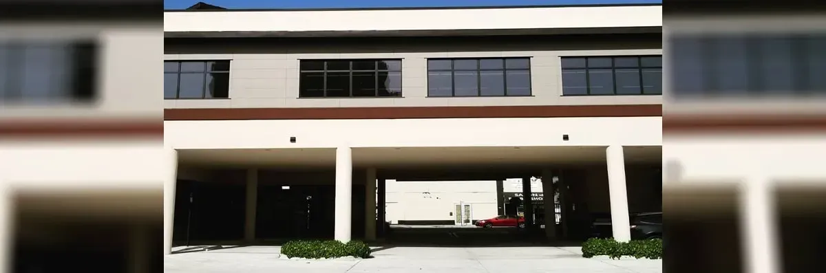 House Parking Lot — Miramar, FL — Oscar Tint Solutions