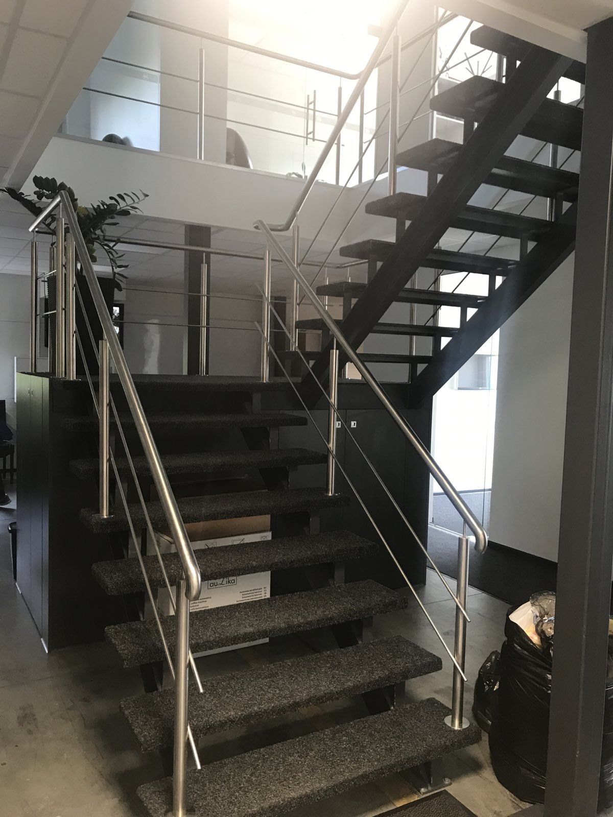 Metalo apdirbimas, metalo pjaustymas, metalo lankstymas, metalo suvirinimas