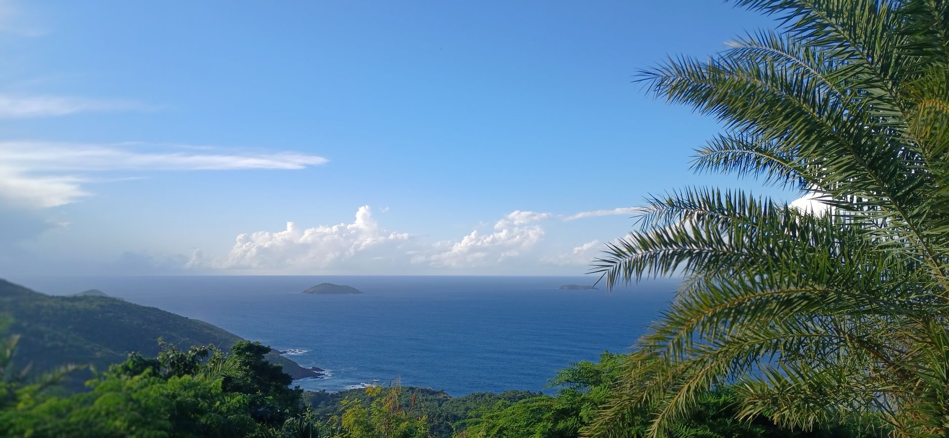 Dutchcap Cay in view