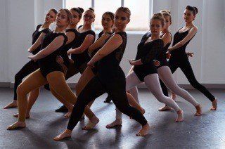 dance students example 15