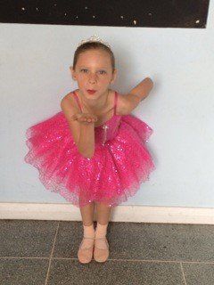 dance performer example 6