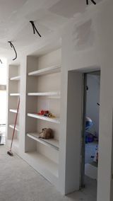 mensole per libreria a parete in cartongesso