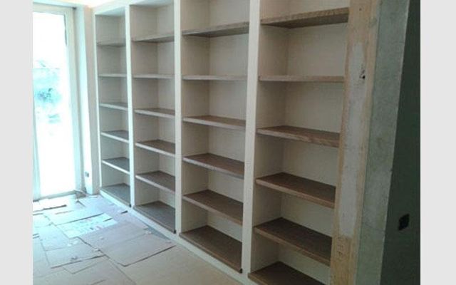 libreria a parete in cartongesso