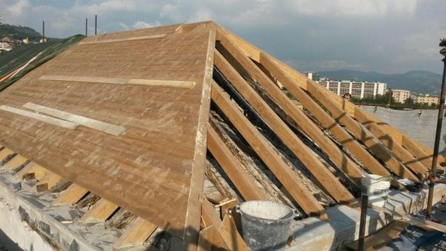costruzione di un tetto