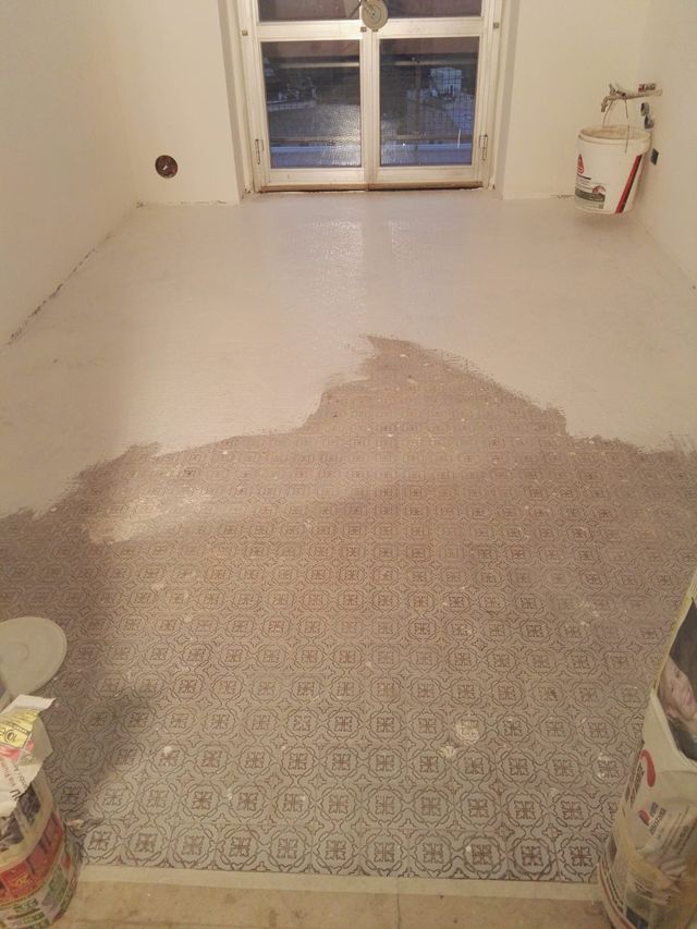 pavimento in resina grigio