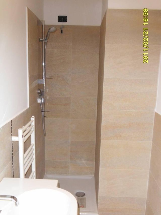 interno di un bagno appena ristrutturato