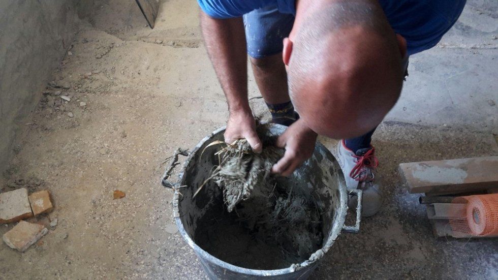 utilizzo di argilla per lavori di edilizia