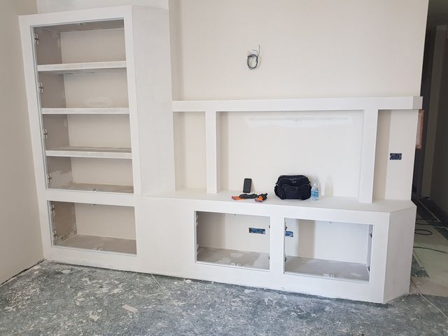 opere in cartongesso su parete