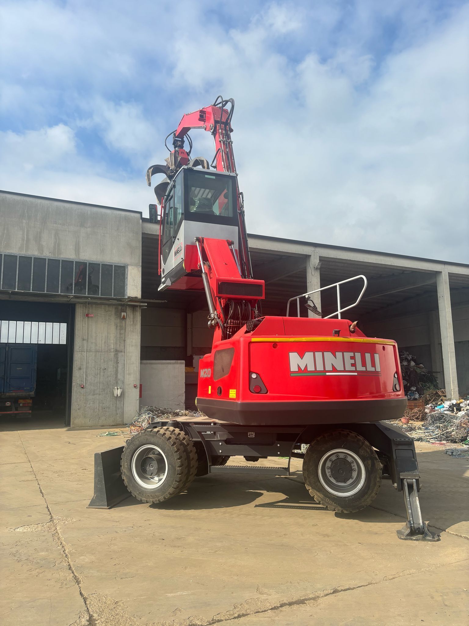 DEMOLIZIONI INDUSTRIALI 