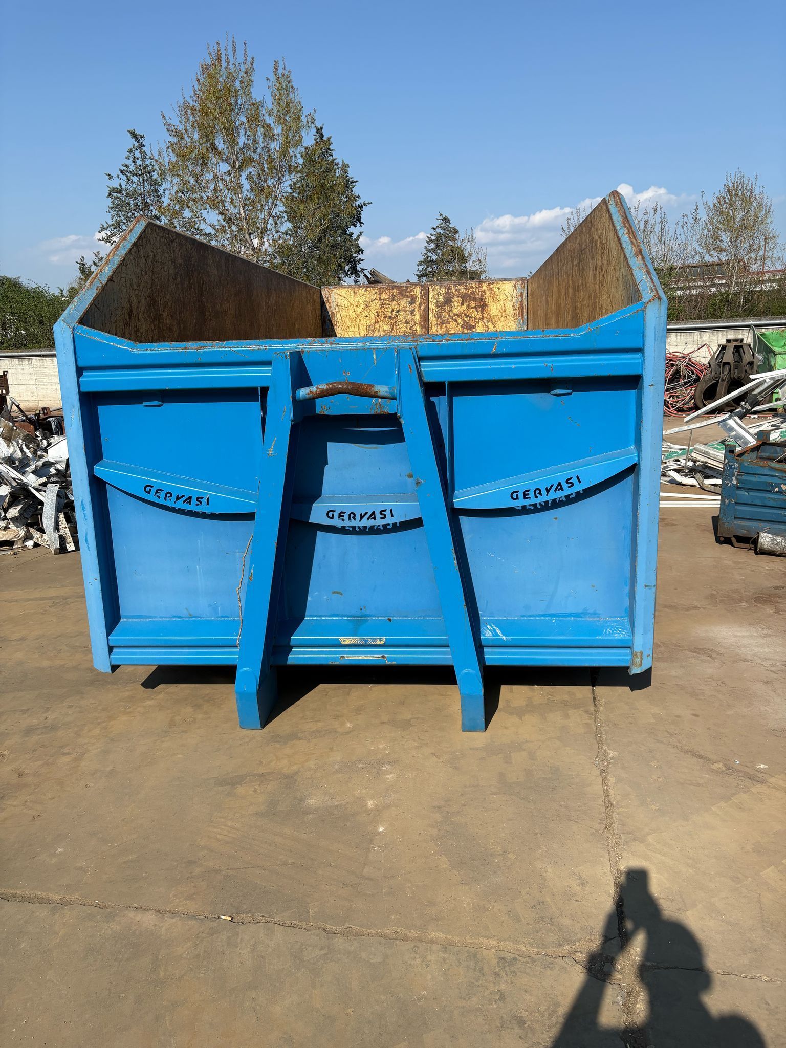 NOLEGGIO CONTAINER SCARRABILI