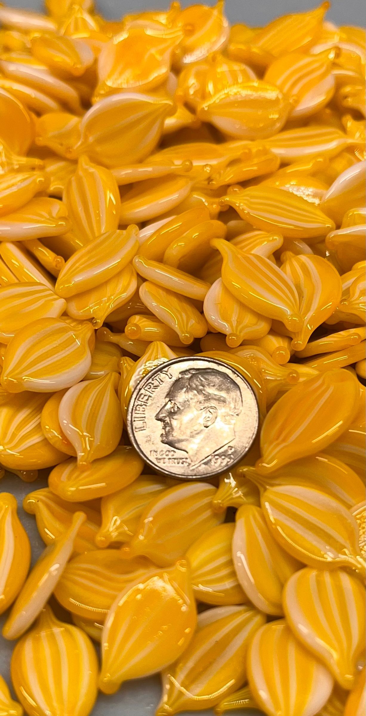 Coe 96 Murrini Petal Marigold Heirloom