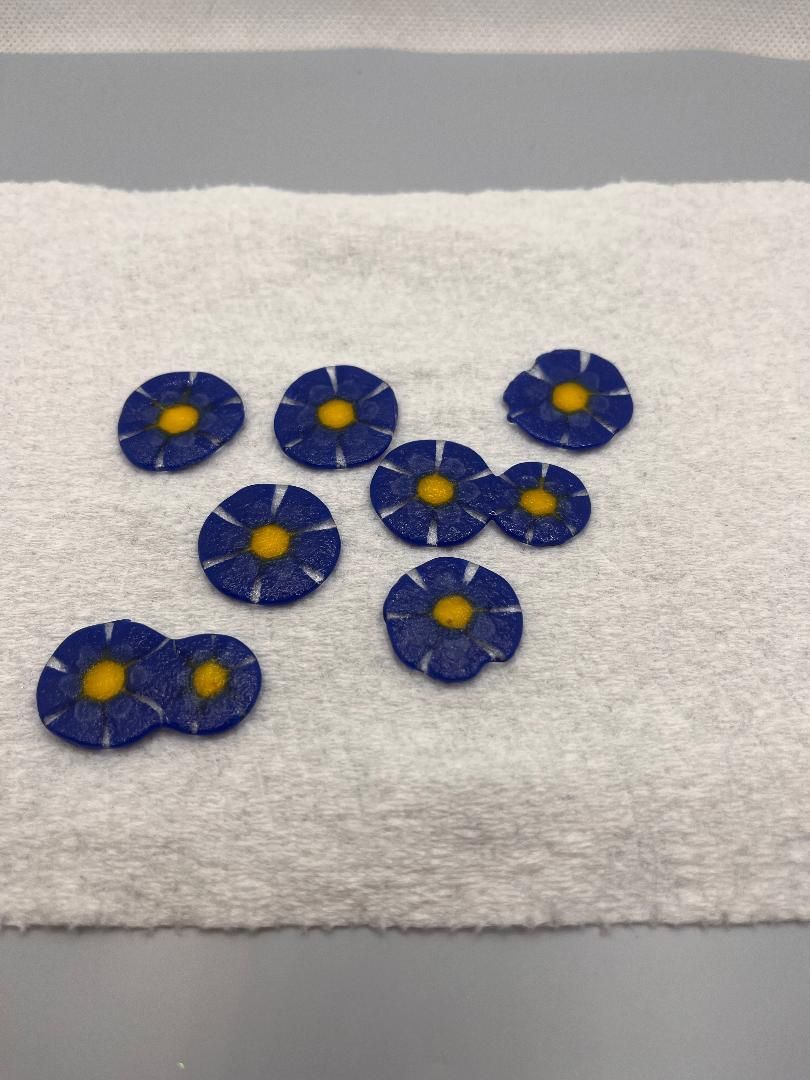 Coe 96 Pressed Flowers Royal Blue & Marigold