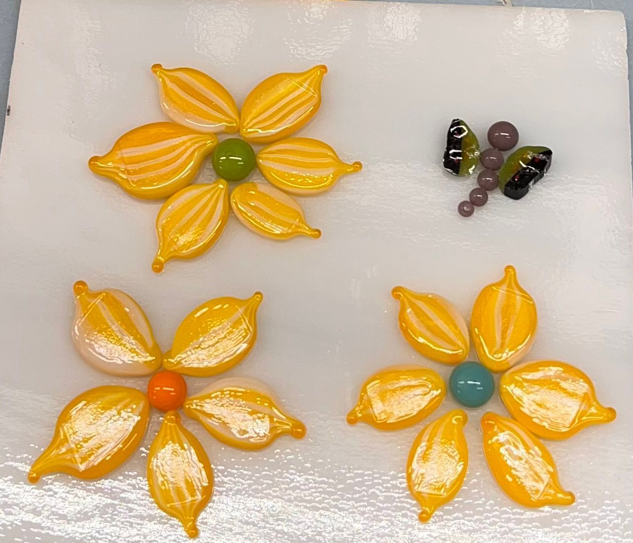 Coe 96 Murrini Petal Marigold Heirloom