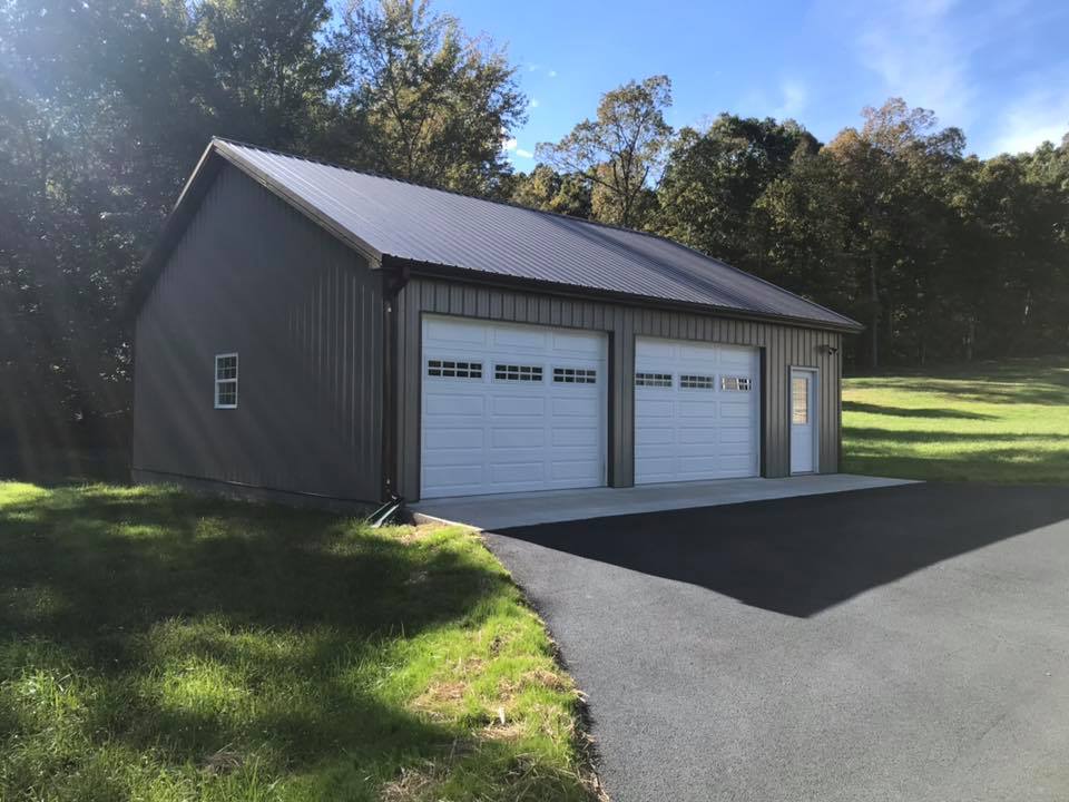 Barn House With Garage — Cunningham, KY — Gaither Home Construction
