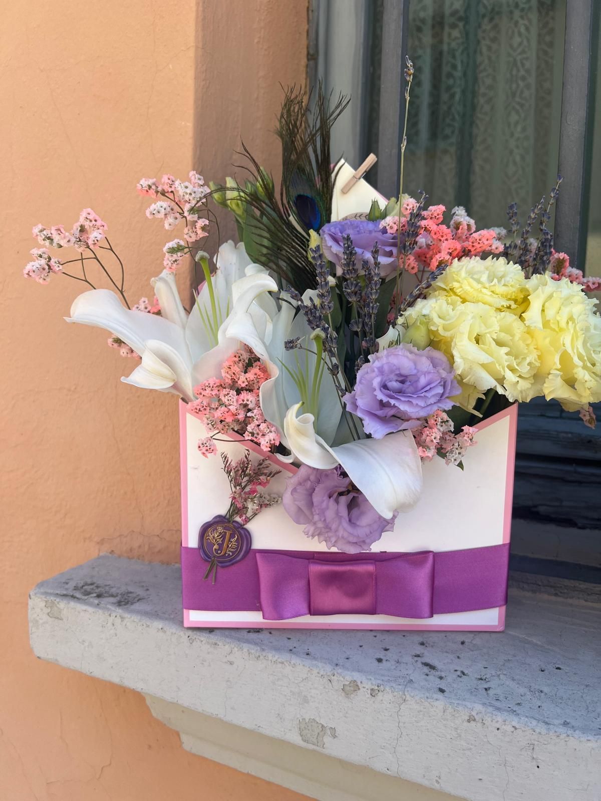 Lettera in fiore