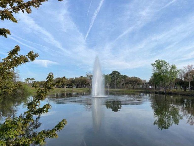 Fountain in the Middle of Lake — Jacksonville, FL — Innovative Fountain Services