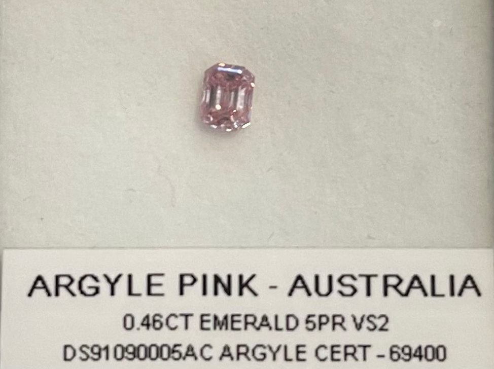 CERTIFIED ARGYLE Emerald Diamond 0.46ct 5PR VS1