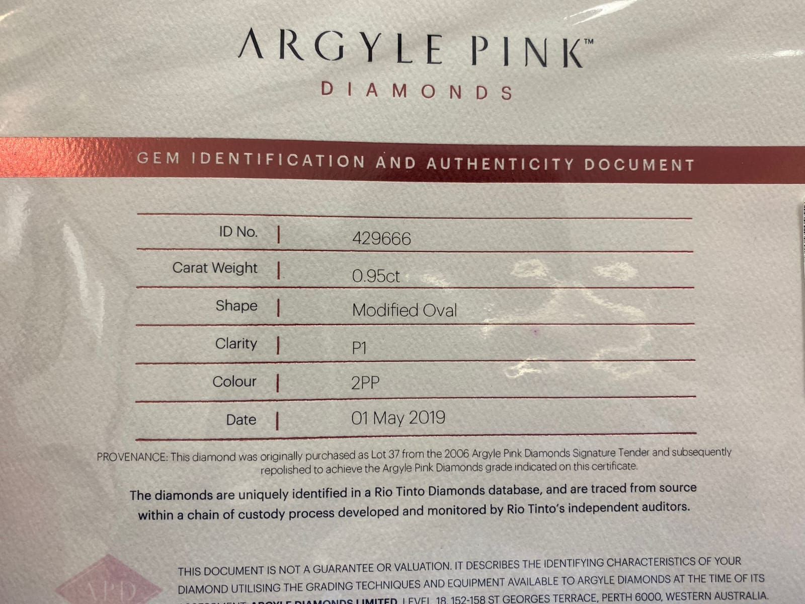 CERTIFIED ARGYLE Oval Diamond 0.95ct 2PP P1