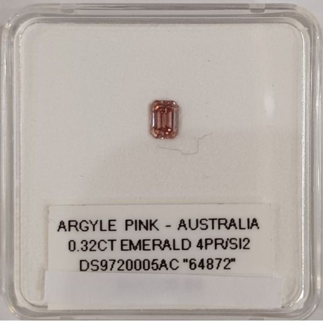 CERTIFIED ARGYLE Emerald Diamond 0.32CT 4PR SI2/SI1