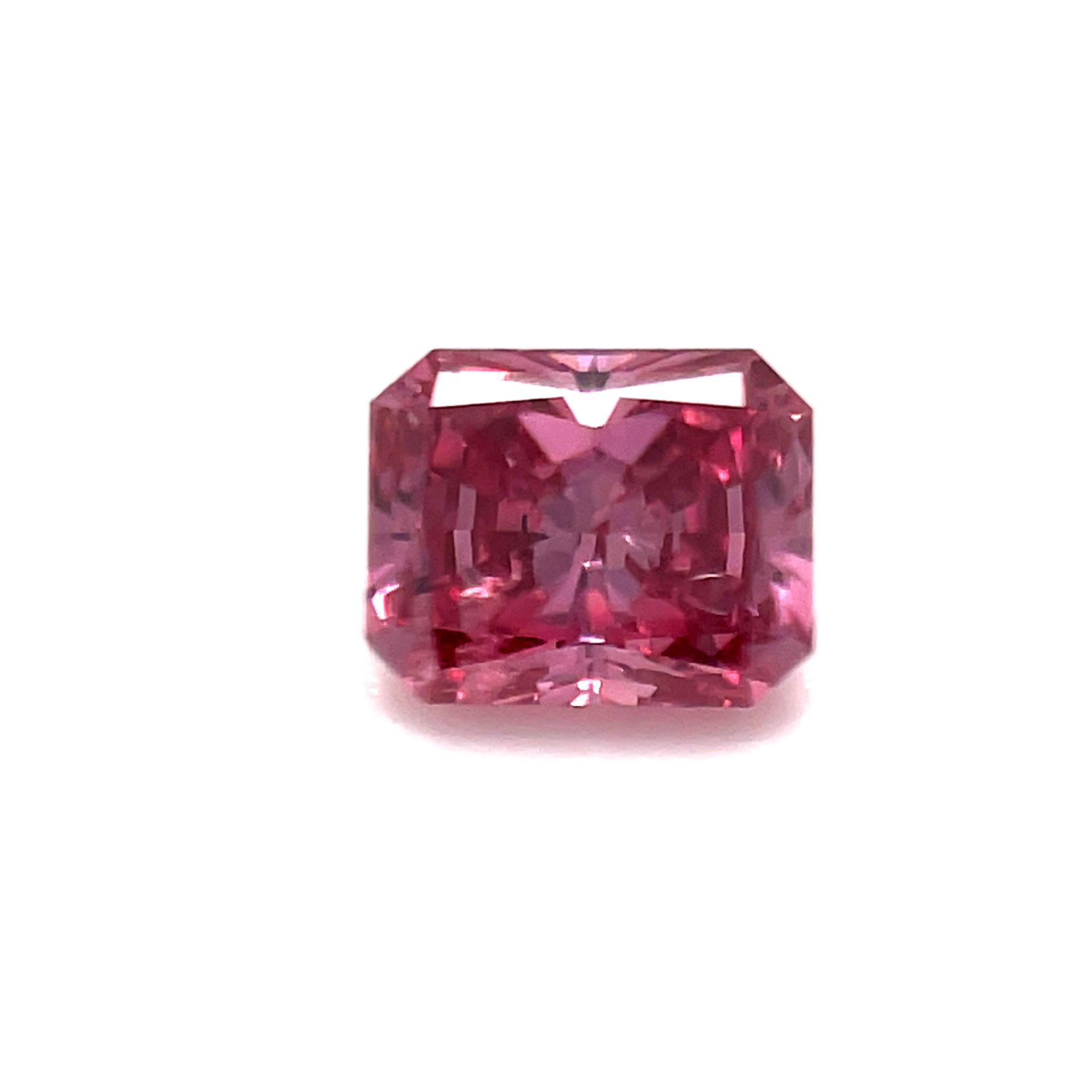 CERTIFIED ARGYLE Radiant 0.39ct 4PP P1