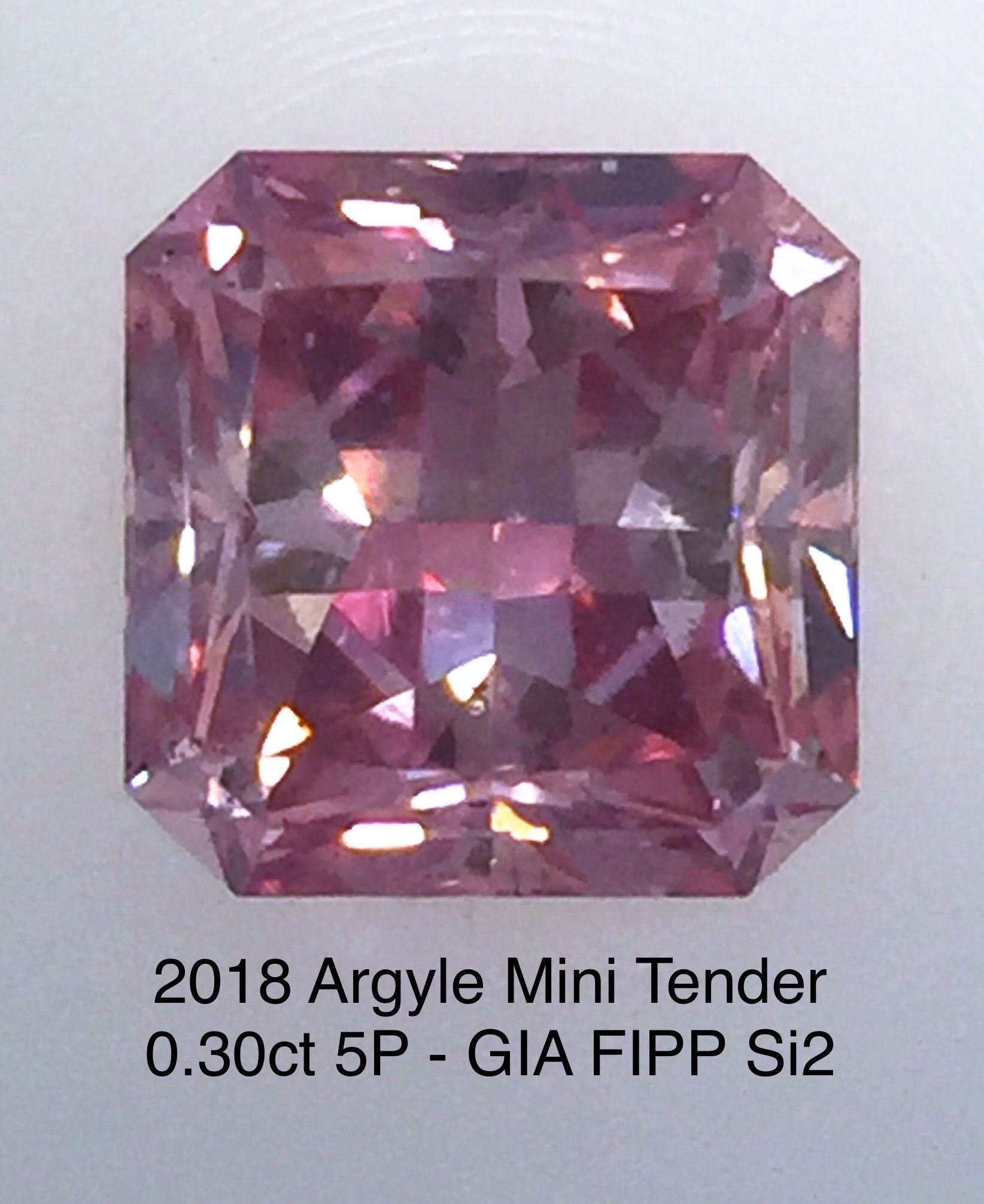 CERTIFIED ARGYLE Radiant Diamond 0.30ct 5P SI2 Mini Tender 2018