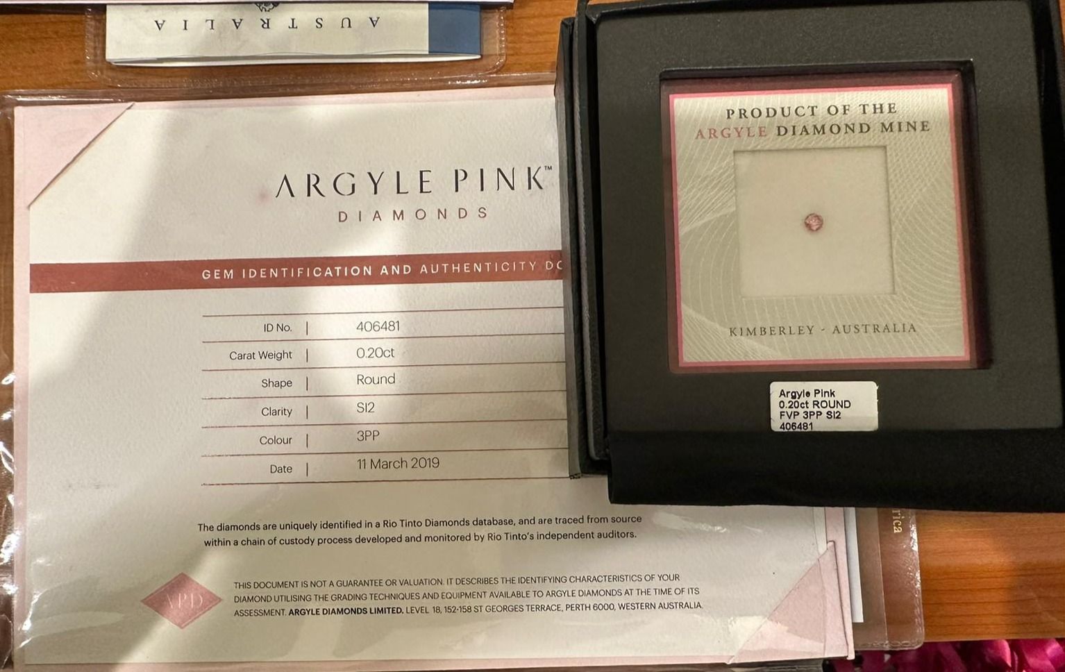 CERTIFIED ARGYLE Round Diamond 0.20ct 3PP SI2