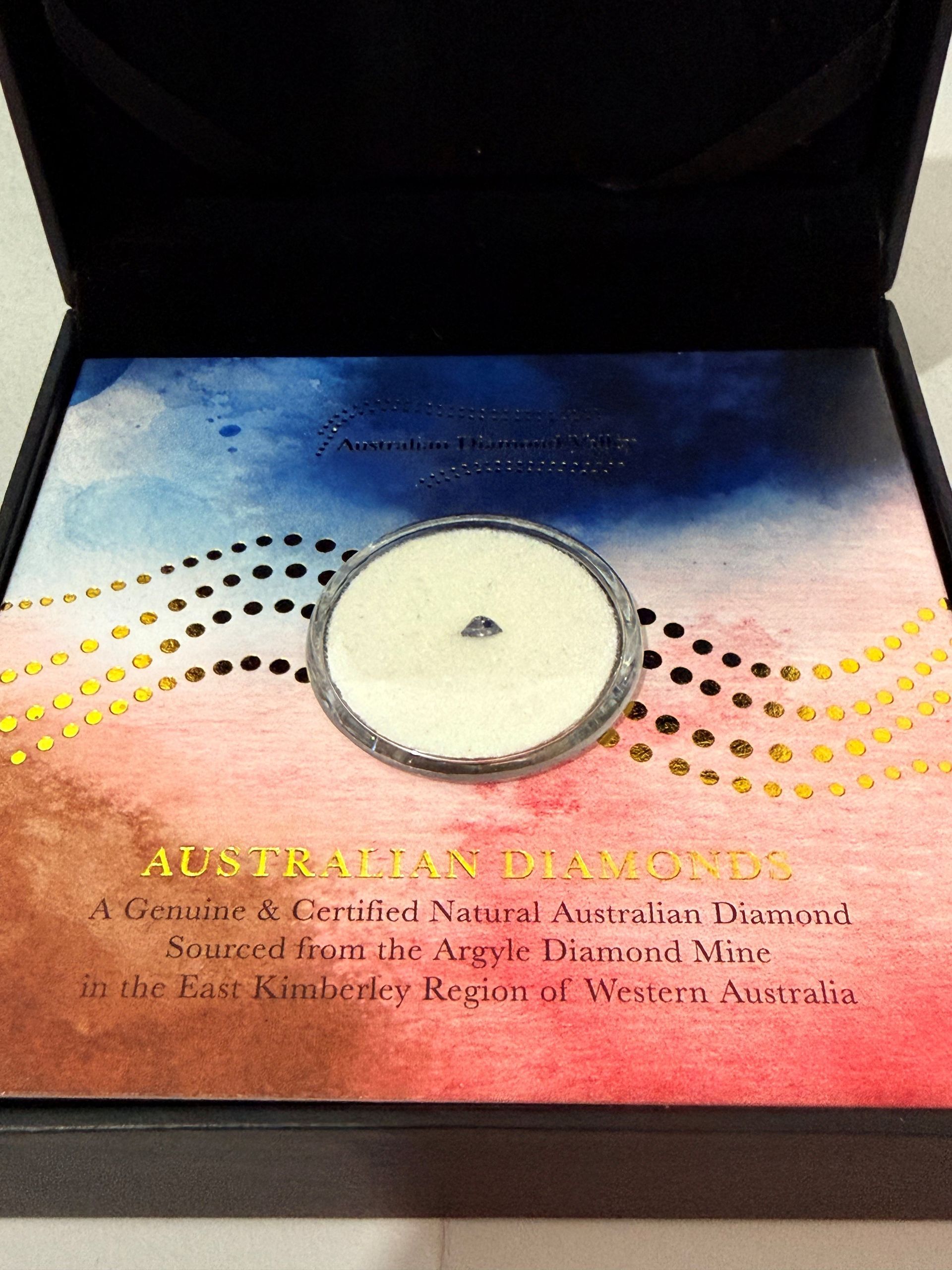 Origin Argyle Trilliant Diamond 0.09ct BL3 SI2