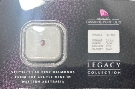 CERTIFIED ARGYLE Oval Diamond 0.13ct PC3 SIAV Collector's Edition