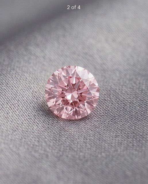 CERTIFIED ARGYLE Round Diamond 0.09ct 6PP SIAV.