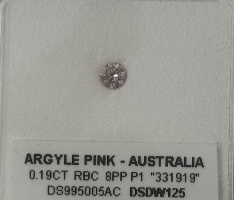 CERTIFIED ARGYLE Round Diamond 0.19ct 8PP P1