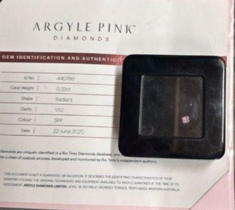 CERTIFIED ARGYLE Radiant Diamond 0.33ct 5PP VS2