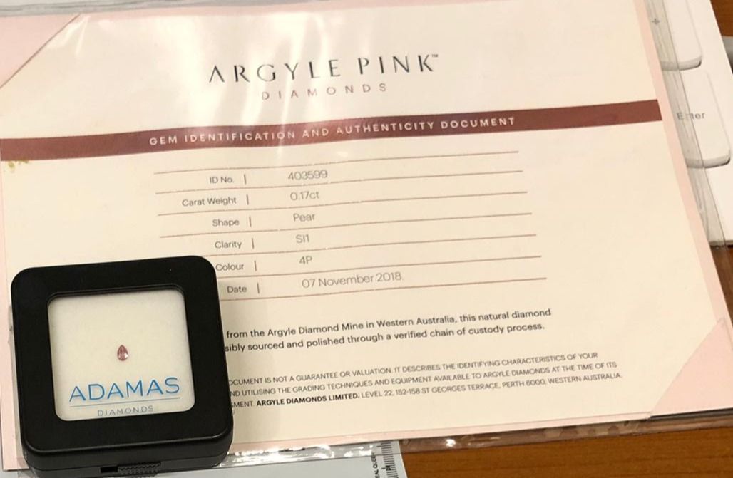 CERTIFIED ARGYLE Oval Diamond 0.17ct 4P SI1