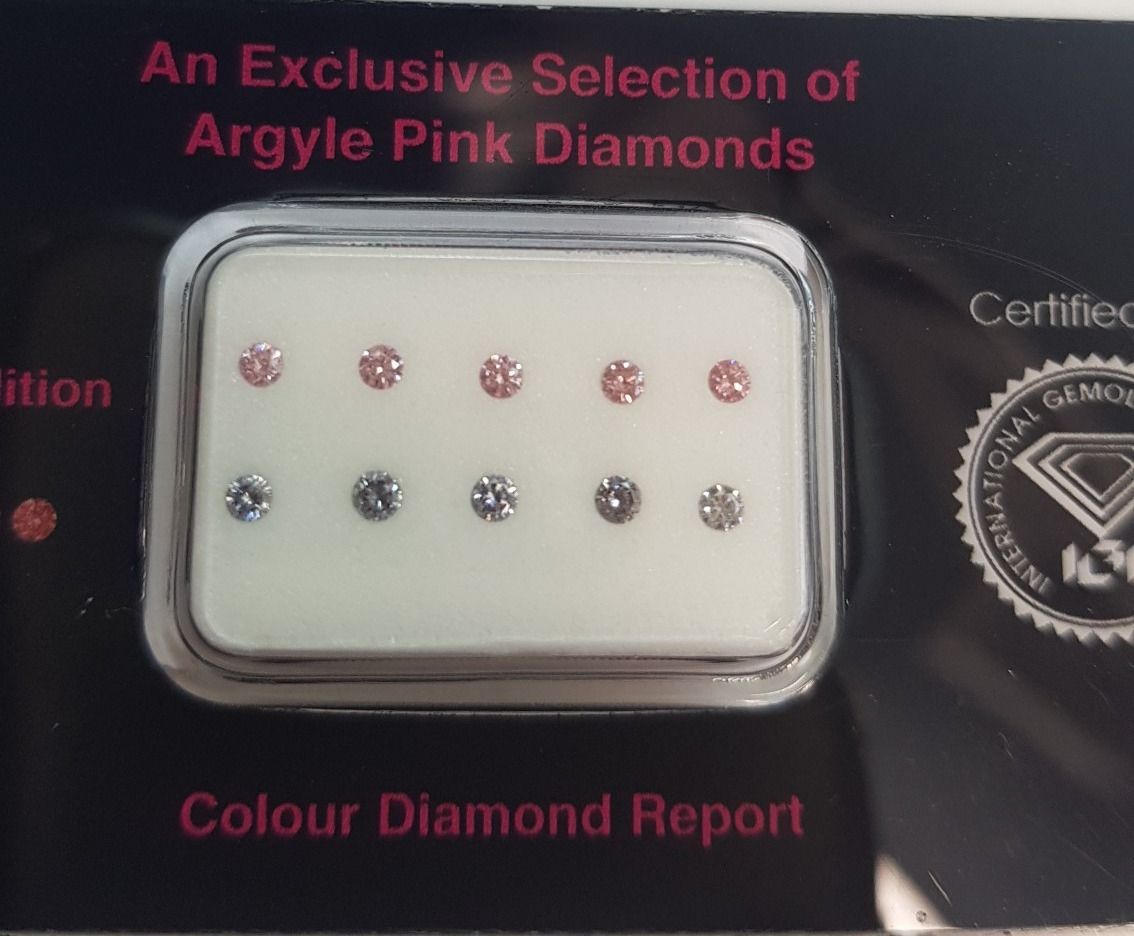 COLLECTORS EDITION ARGYLE Round Diamonds 10 = 0.25CT TDW 4P/BL3 EQ SI2
