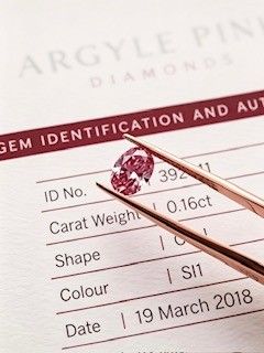 CERTIFIED ARGYLE Oval Diamond 0.16ct 4PP SI1