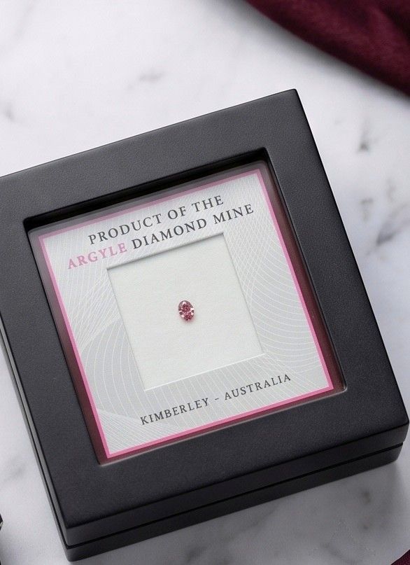 ARGYLE CERTIFIED MINI TENDER Oval Diamond 0.54ct 5PR SI2