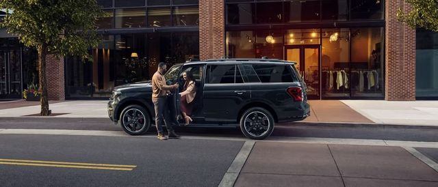 2024 Ford Expedition Stealth Performance Package