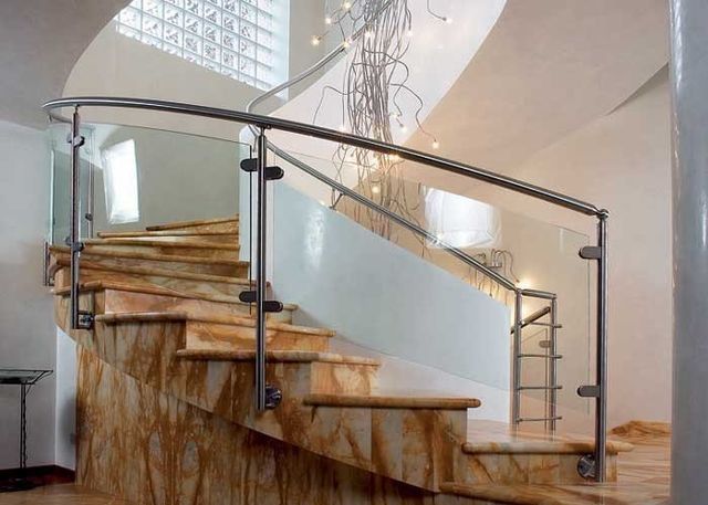 scale e ringhiere interno ed esterno in aciaio inox