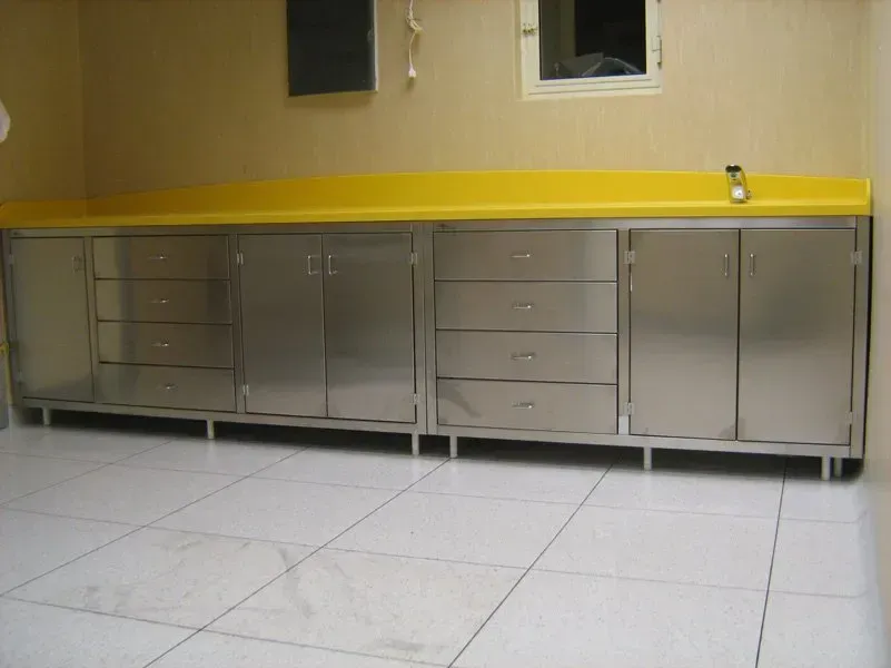 Mobile inox con piano in corean