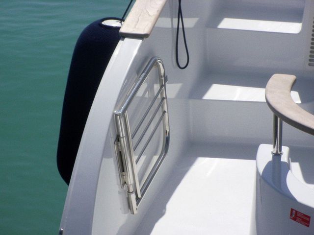 realizzazione accessori e finiture per imbarcazioni in acciaio inox Catania