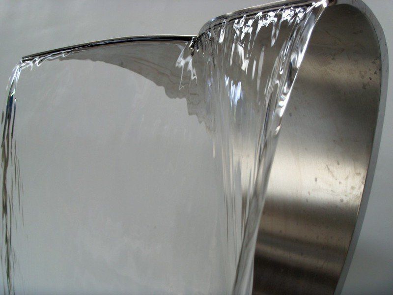 realizzazione arredi in acciaio inox per piscine e palestre Catania