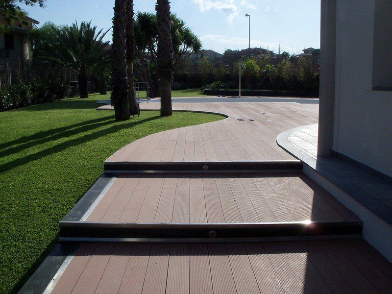 realizzazione arredi in acciaio inox per piscine e palestre Catania