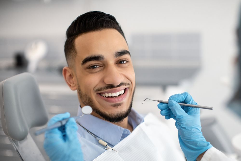 Repair Chips and Gaps Naturally With Dental Bonding