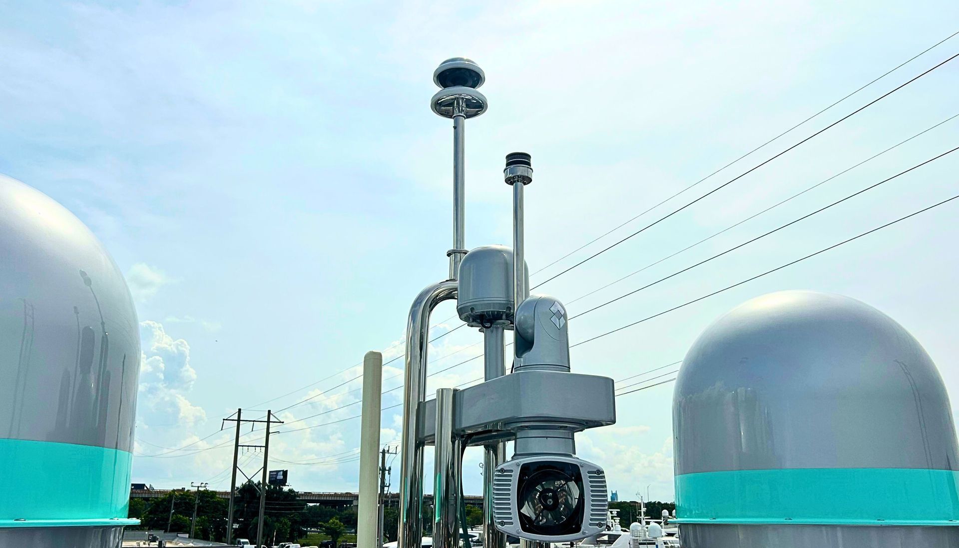 CMCE unit installed on top of a yacht
