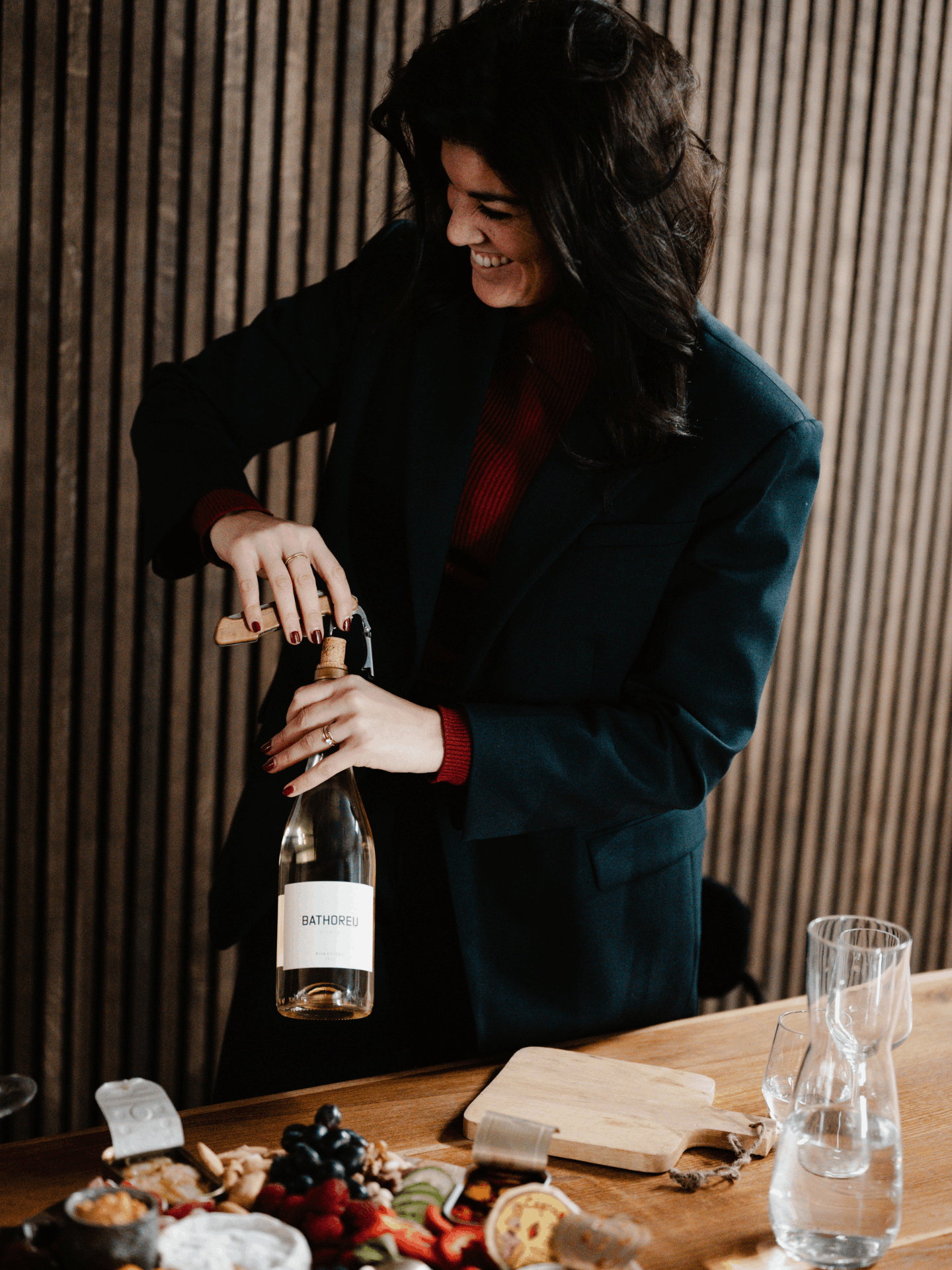 Wijn openen voor de wijnspijscursus